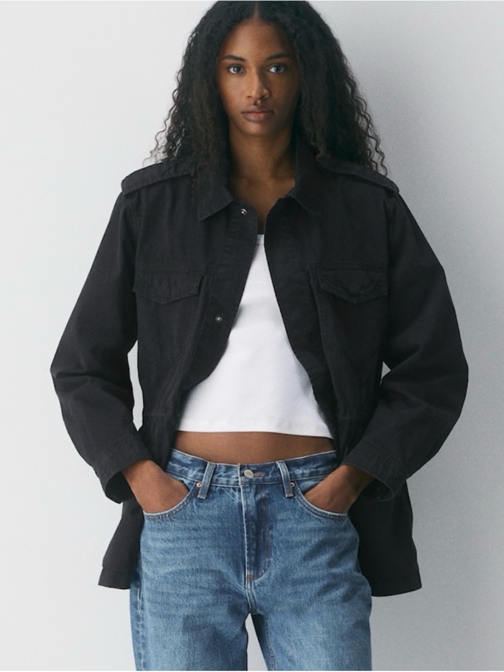 Aritzia TNA Modulator Field Jacket in Black